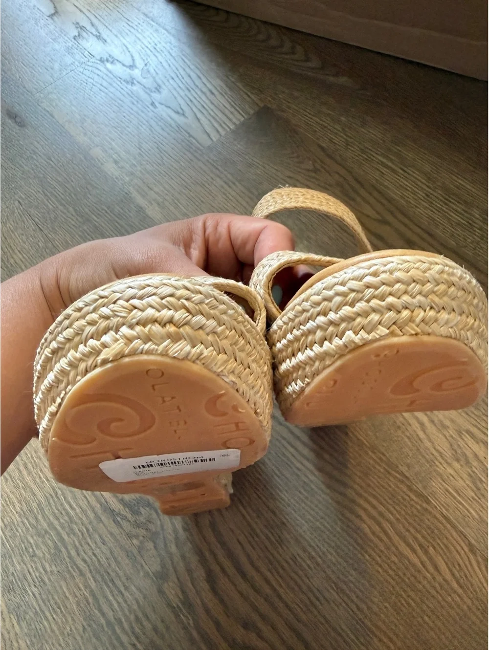 Chocolat Blu Women's Size 6 Beige Woven Platform Wedge Sandals Size 6